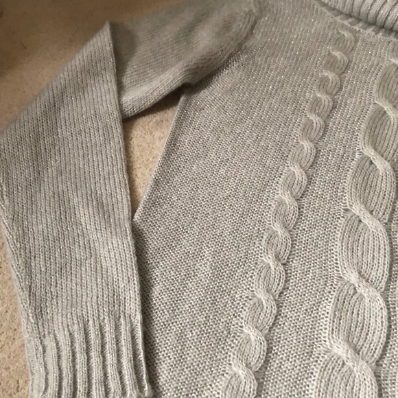 Cowl neck sweater ! - Picture 4 of 6